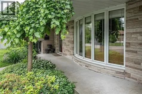170 Seminole Road Ancaster ON L9G 1Y8