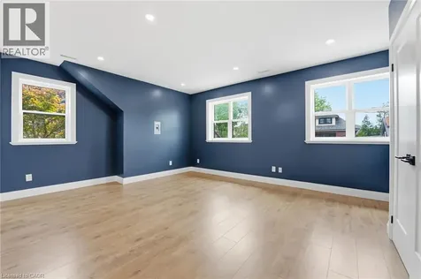 58 Rosslyn Avenue North Hamilton ON L8L 7P4