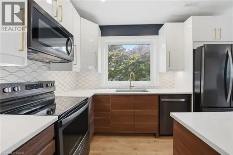 58 Rosslyn Avenue North Hamilton ON L8L 7P4