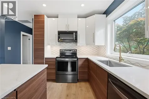 58 Rosslyn Avenue North Hamilton ON L8L 7P4