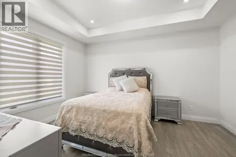 2431 Barkley Avenue Windsor ON N8P 0G7