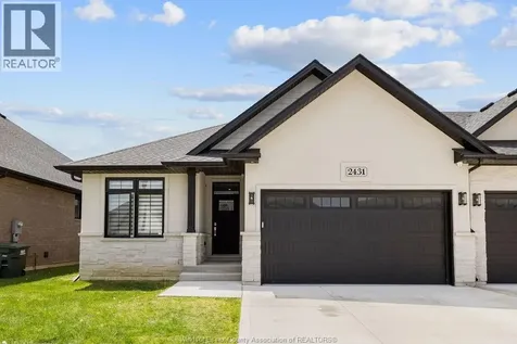 2431 Barkley Avenue Windsor ON N8P 0G7