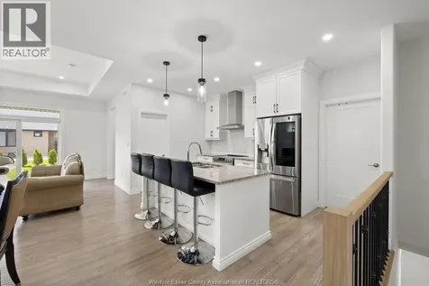 2431 Barkley Avenue Windsor ON N8P 0G7