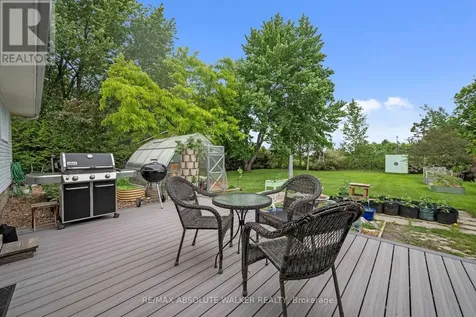 917 Meteor Avenue Ottawa ON K4B 1N9