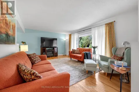 917 Meteor Avenue Ottawa ON K4B 1N9