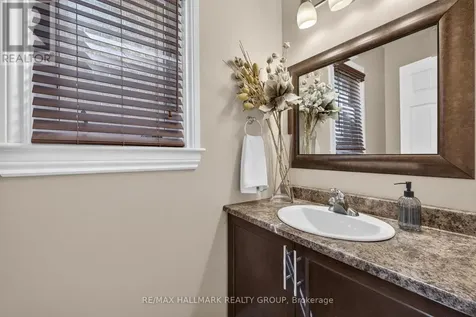 856 Norton Avenue Ottawa ON K2B 5P6
