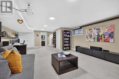 856 Norton Avenue Ottawa ON K2B 5P6