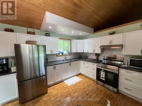 253 Lacourse Lane Lanark Highlands ON K0A 3L0