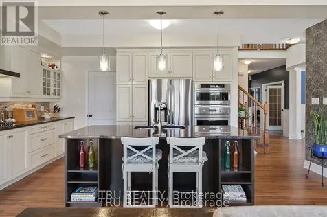 380 Blackleaf Drive Ottawa ON K2J 5S5