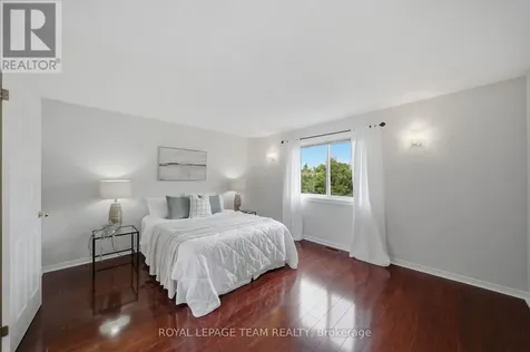 18 Arbordale Crescent Ottawa ON K2G 5C6