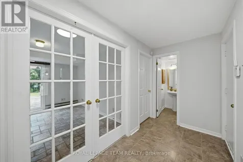 18 Arbordale Crescent Ottawa ON K2G 5C6