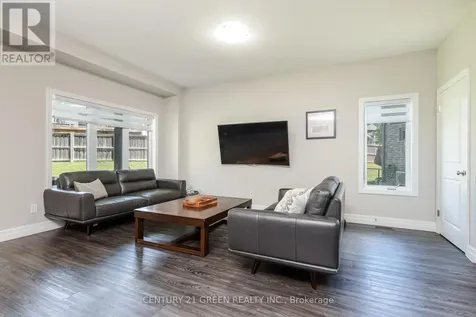 51 Crab Apple Court Wellesley ON N0B 2T0