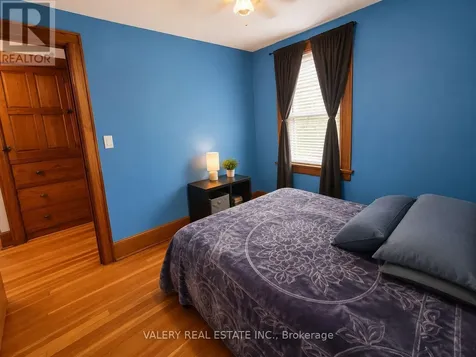 1058 Moy Ave Avenue Windsor ON N9A 2P3