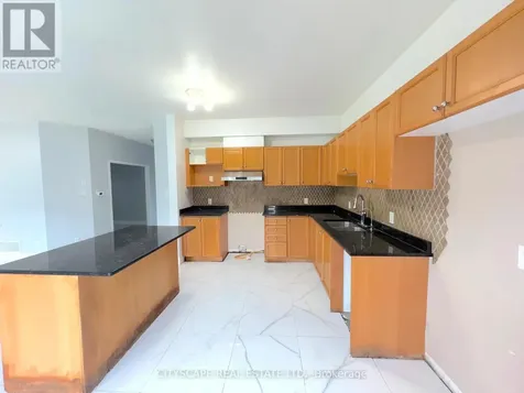 211 Sims Estate Drive Kitchener ON N2A 4L2