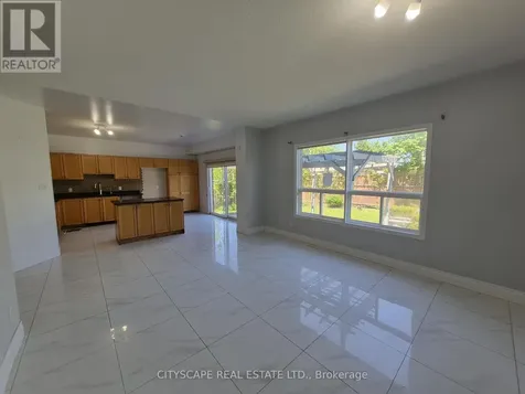 211 Sims Estate Drive Kitchener ON N2A 4L2