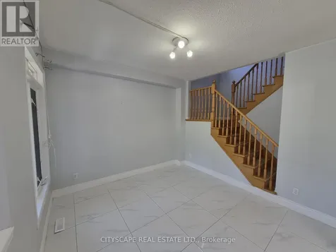 211 Sims Estate Drive Kitchener ON N2A 4L2
