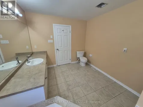 211 Sims Estate Drive Kitchener ON N2A 4L2