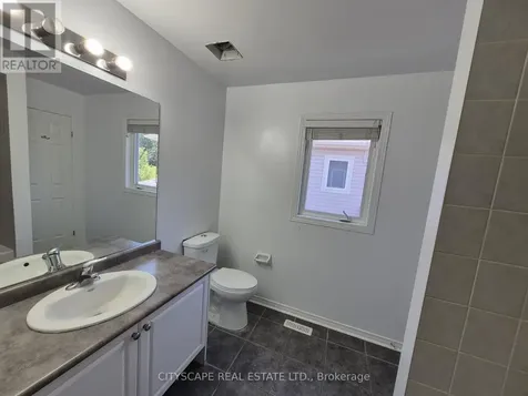 211 Sims Estate Drive Kitchener ON N2A 4L2