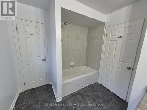 211 Sims Estate Drive Kitchener ON N2A 4L2