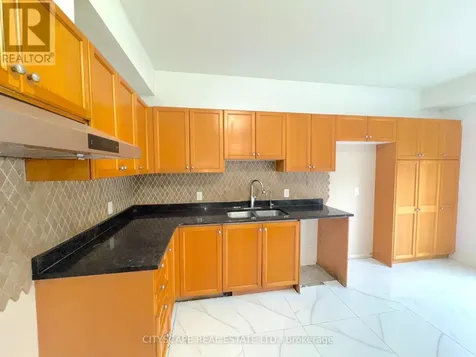 211 Sims Estate Drive Kitchener ON N2A 4L2