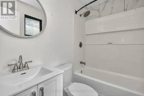 9782 Beachwood Drive Collingwood ON L9Y 5P8