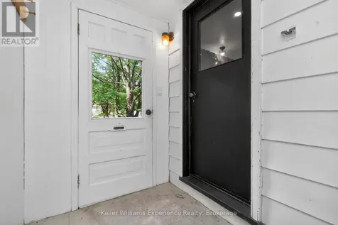 9782 Beachwood Drive Collingwood ON L9Y 5P8