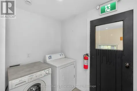 9782 Beachwood Drive Collingwood ON L9Y 5P8