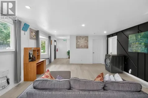 9782 Beachwood Drive Collingwood ON L9Y 5P8