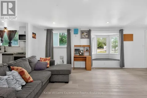 9782 Beachwood Drive Collingwood ON L9Y 5P8