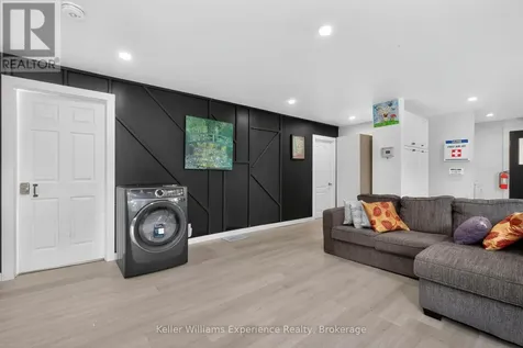 9782 Beachwood Drive Collingwood ON L9Y 5P8