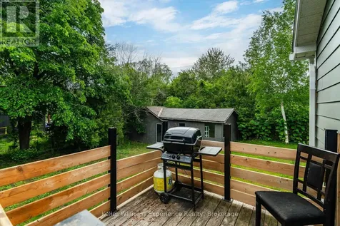 9782 Beachwood Drive Collingwood ON L9Y 5P8