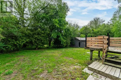 9782 Beachwood Drive Collingwood ON L9Y 5P8
