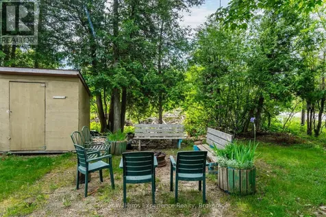 9782 Beachwood Drive Collingwood ON L9Y 5P8