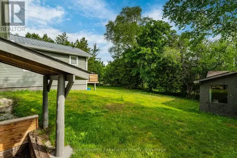 9782 Beachwood Drive Collingwood ON L9Y 5P8
