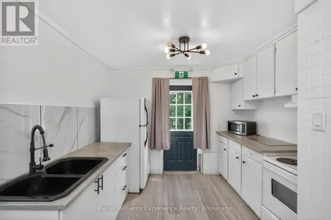 9782 Beachwood Drive Collingwood ON L9Y 5P8
