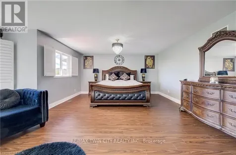 356 Robert Ferrie Drive Kitchener ON N2P 2Y6