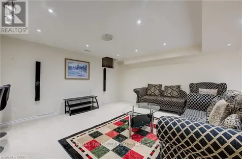 356 Robert Ferrie Drive Kitchener ON N2P 2Y6