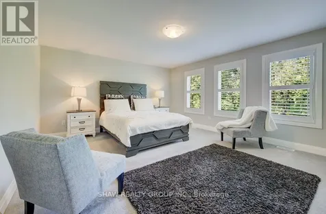 924 Chapel Hill Court Kitchener ON N2R 0P4