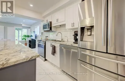 924 Chapel Hill Court Kitchener ON N2R 0P4
