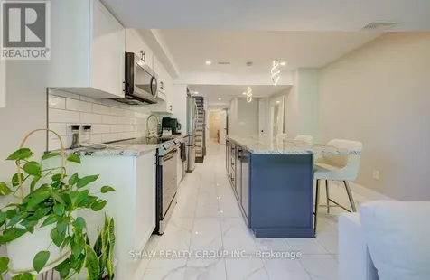 924 Chapel Hill Court Kitchener ON N2R 0P4