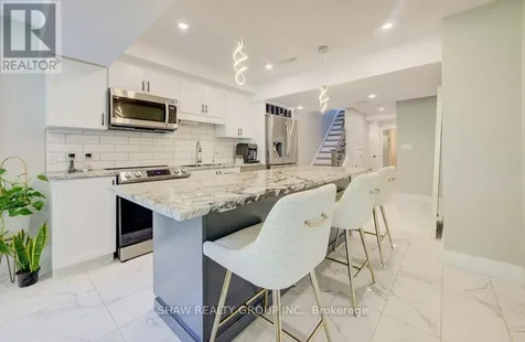 924 Chapel Hill Court Kitchener ON N2R 0P4
