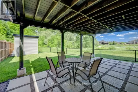 924 Chapel Hill Court Kitchener ON N2R 0P4