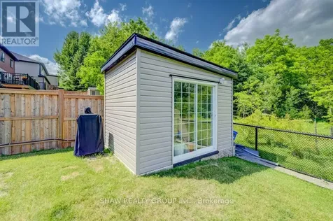 924 Chapel Hill Court Kitchener ON N2R 0P4
