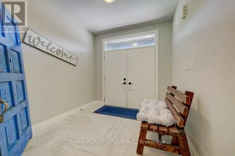 924 Chapel Hill Court Kitchener ON N2R 0P4