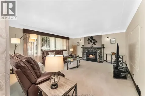1805 Durham Place Windsor ON N8W 3A1