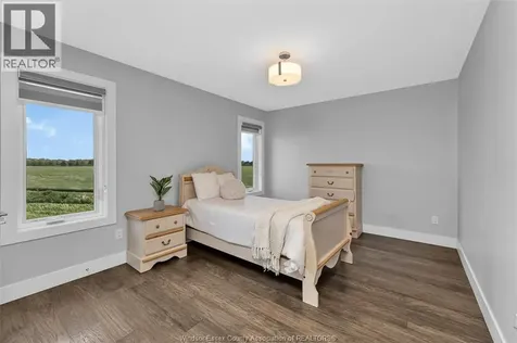 811 Keil Drive Chatham ON N7M 0T4