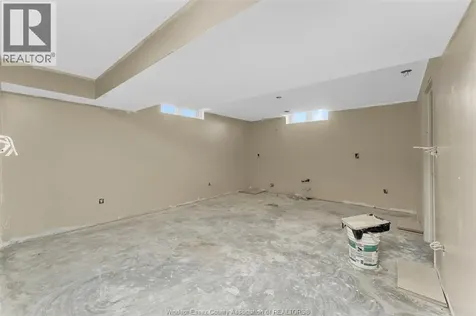 811 Keil Drive Chatham ON N7M 0T4