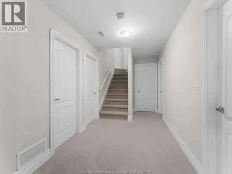 139 Woodycrest Avenue Kingsville ON N9Y 4G3