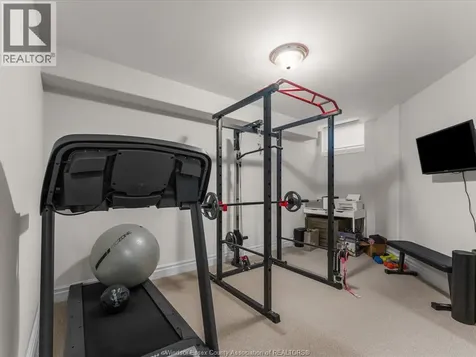 139 Woodycrest Avenue Kingsville ON N9Y 4G3