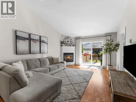 139 Woodycrest Avenue Kingsville ON N9Y 4G3